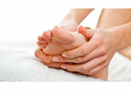 Причины появления и методы лечения косточки на мизинце